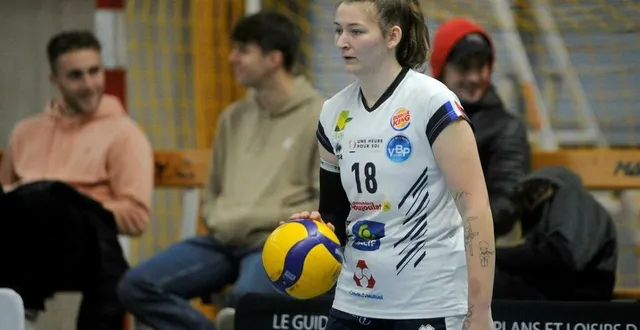 photo  dominika pwlowska et les pexinoises s’attaquent ce dimanche au leader.  &copy;  co – christophe bernard 