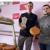 photo pierre desvaux et jonathan vincendeau vendent plus de 2 000 galettes briochées et frangipane chaque année en janvier.