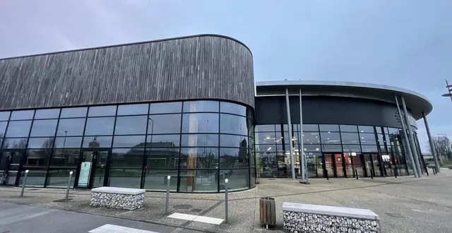 photo  c’est dans les locaux situés à côté du cinéma, zone des portes de bretagne, que l’agence du cic du centre-ville va s’installer.  &copy;  ouest-france 