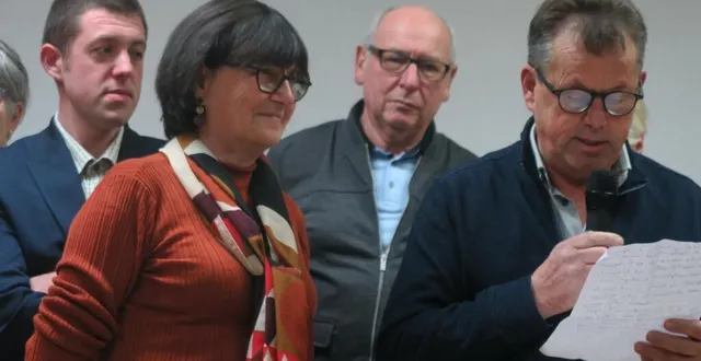 photo  brigitte têtu-edin et son conseil municipal ont présenté les projets de la commune pour 2024 où le cimetière et l’éclairage public sont au programme.  &copy;  ouest-france 