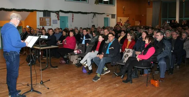 photo  une salle comble et très attentive aux propos du maire maurice vavasseur.  &copy;  ml 