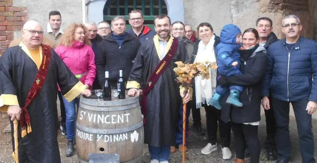 photo  les membres de l’association réunis à la cave communale, dimanche.  &copy;  ouest-france 