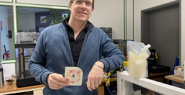 photo  clément fournaux a créé sealester en 2020. aujourd’hui, avec ses 18 salariés, il conçoit et produit des emballages aux formes atypiques.  &copy;  le maine libre 