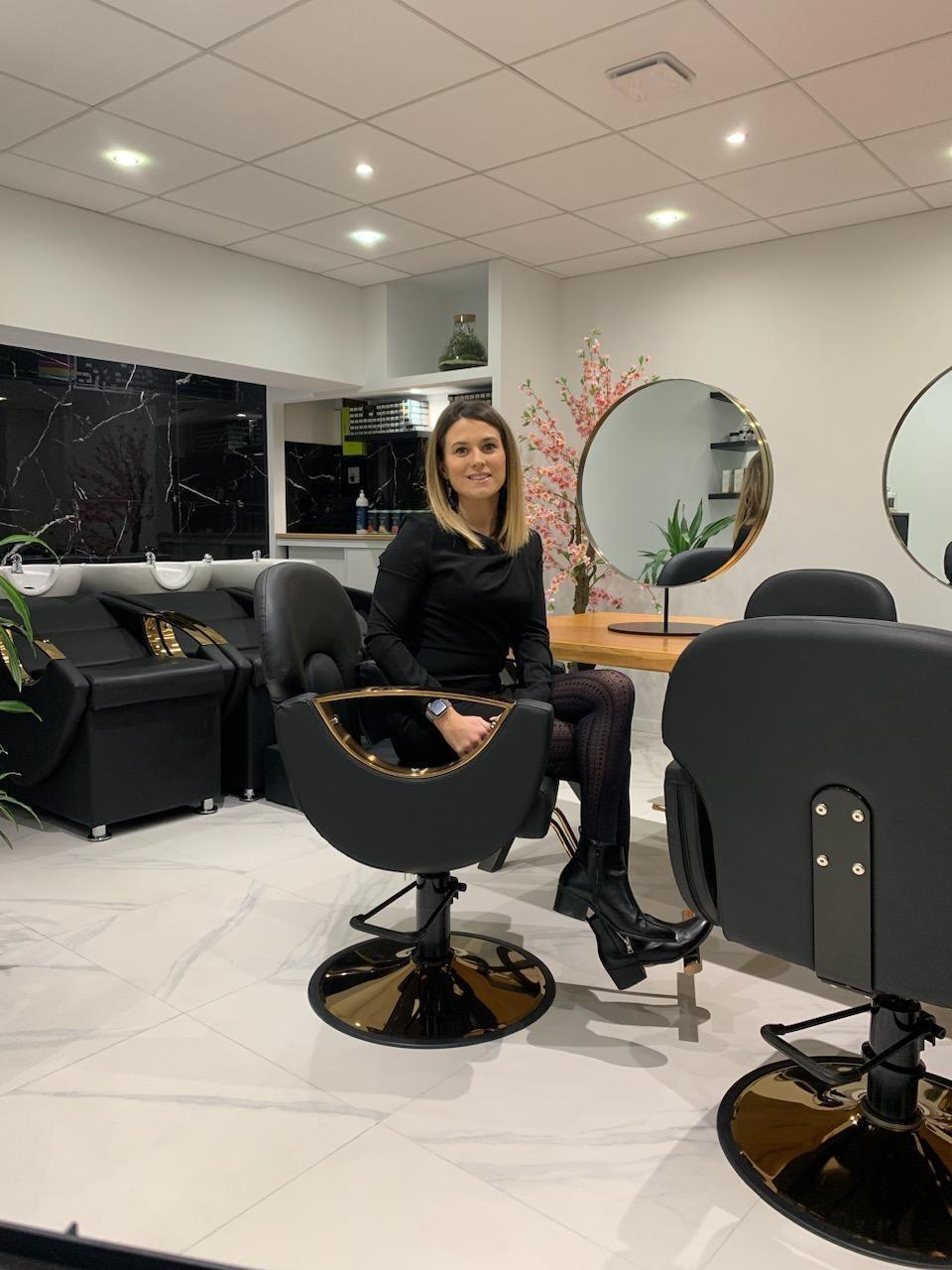 Le Mans. Ce salon de coiffure propose des colorations minérales Le