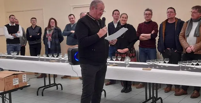 photo  le maire luc bourmault et son conseil municipal ont présenté leurs vœux.  &copy;  le maine libre 