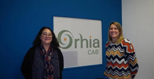 photo  jacqueline ramard (à gauche), coach en entreprise et christelle fouet-delangle (à droite), expert-comptable se sont associées pour créer orhia cab'.  &copy;  le maine libre 