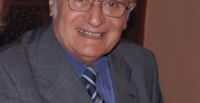 photo  gilbert laloue, maire de neuvy de 1995 à 2008.  &copy;  archives le maine libre 