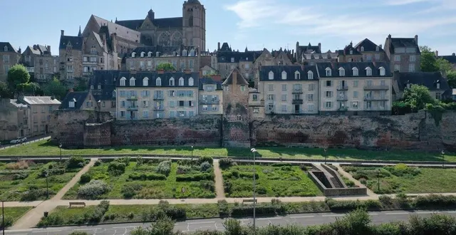 photo  les villes les plus touristiques bénéficient de retombées en termes de taxe de séjour.  &copy;  photo archives co – josselin clair 