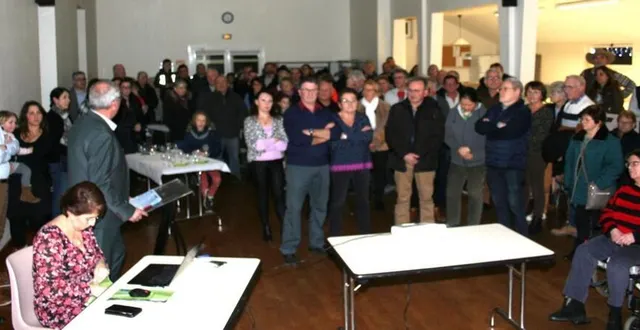 photo  le maire guy cosme a donné en détail les différents travaux et décisions prises durant l’année écoulée.  &copy;  le maine libre 