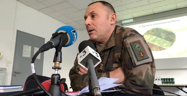 photo  le colonel thomas rousseau, chef de corps du 2e régiment d’infanterie de marine, a présenté les grandes orientations 2024 de son régiment, jeudi 18 janvier au camp d’auvours à champagné.  &copy;  le maine libre 
