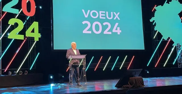 photo  yves goasdoué a présenté ses vœux aux forces vives le vendredi 19 janvier 2024 au forum de flers.  &copy;  ouest-france 