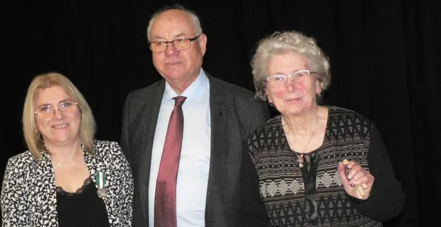 photo  sandrine beaufis, francis belluau et francine lebarbier.  &copy;  ouest-france 