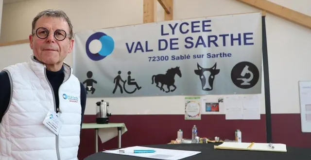 photo  benoît arondel, le directeur de val de sarthe, a dévoilé une nouvelle formation lors de la 1re session de journées portes ouvertes mais aussi deux projets portés par l’établissement.  &copy;  ouest-france 