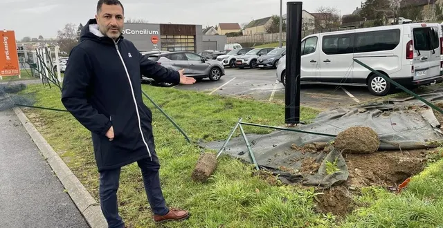 photo  le gérant d’autoconcillium, larhrib jalal, n’a pu que constater les dégâts au sein de son entreprise.  &copy;  le maine libre 
