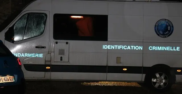 photo  les enquêteurs sont sur place, au lieu-dit la blosserie, à bretoncelles.  &copy;  ouest-france 