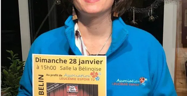 photo  estelle mille, présidente de l’association, présente l’affiche du spectacle.  &copy;  le maine libre 