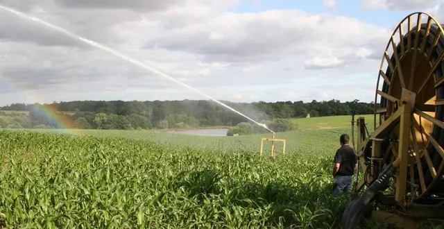 photo  le syndicat fdsea 72 organise une soirée-débat sur la gestion de l’eau en sarthe (photo d’illustration).  &copy;  archives ouest-france 