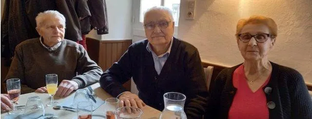 photo  la section fnaca a tenu son assemblée générale avec joseph ricou (secrétaire), joseph forestier (président) et josette leray (secrétaire).  &copy;  co 