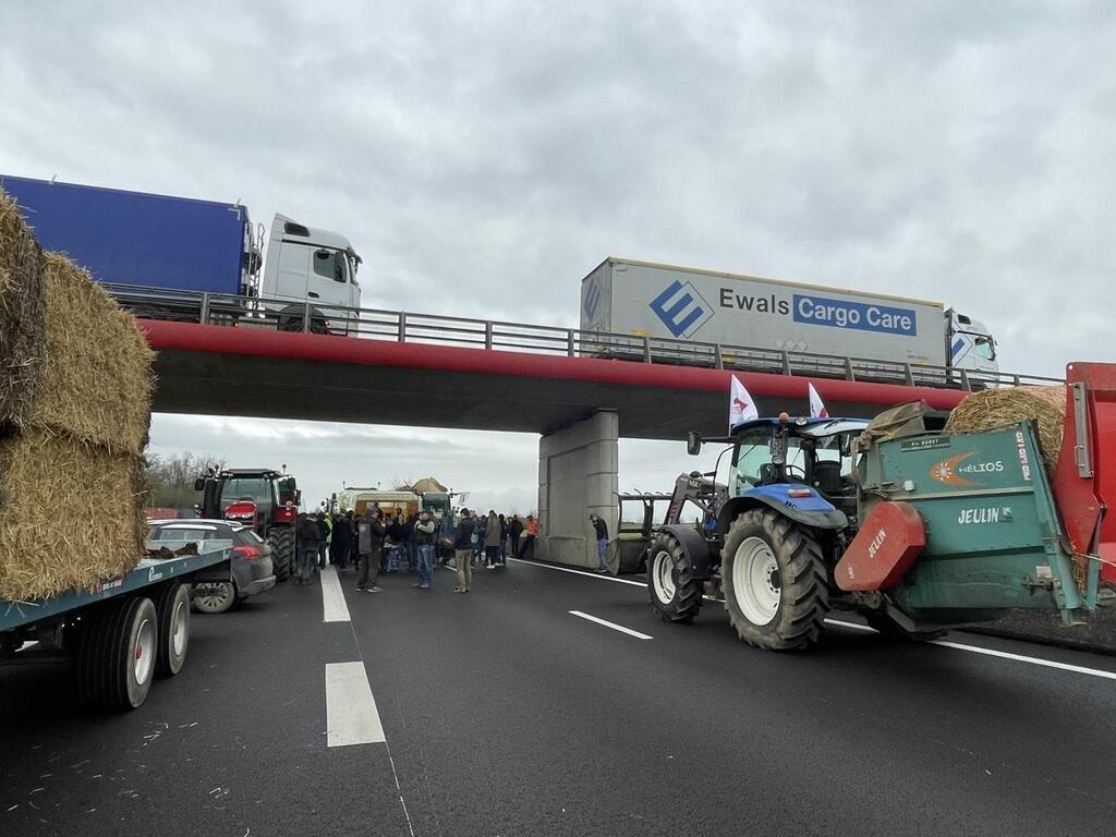 REPORTAGE. Dans l'Orne, le long des routes nationales, les routiers se  sentent « comme des chiens - Alençon.maville.com