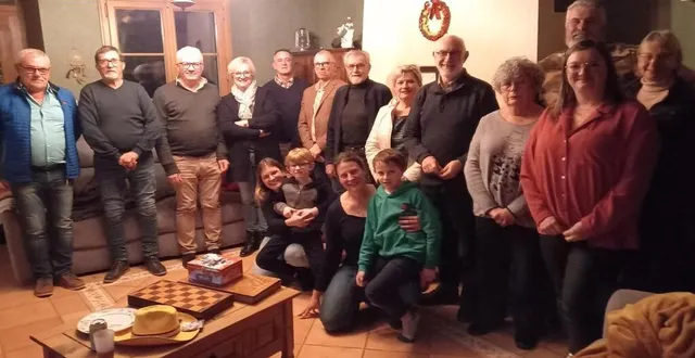 photo  les participants à l’issue de l’assemblée générale.  &copy;  le maine libre 