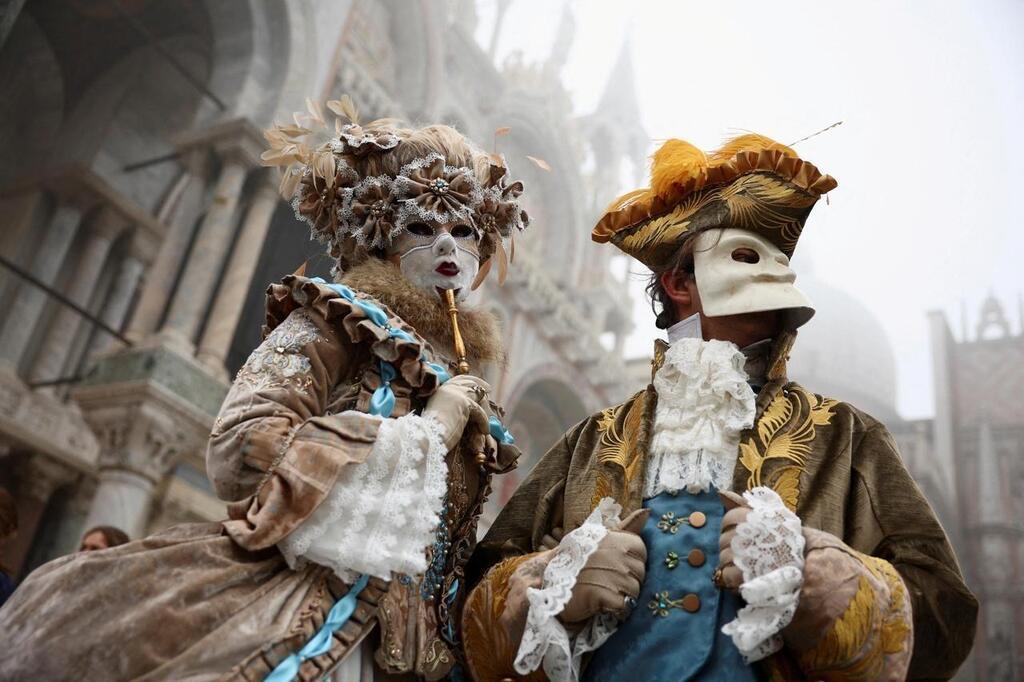 EN IMAGES. Le lever de rideau du carnaval de Venise, sur le thème