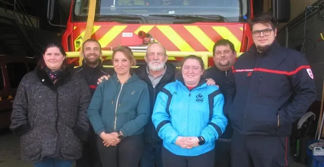 photo  le nouveau bureau autour de la présidente, laura takak (à gauche).  &copy;  ouest-france 