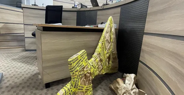 photo  pendant la rixe, la victime a utilisé un panneau de signalisation. l’accusé, lui, était armé d’un piquet de tente. le couteau qui a provoqué la plaie mortelle n’a pas été retrouvé.  &copy;  ouest-france 