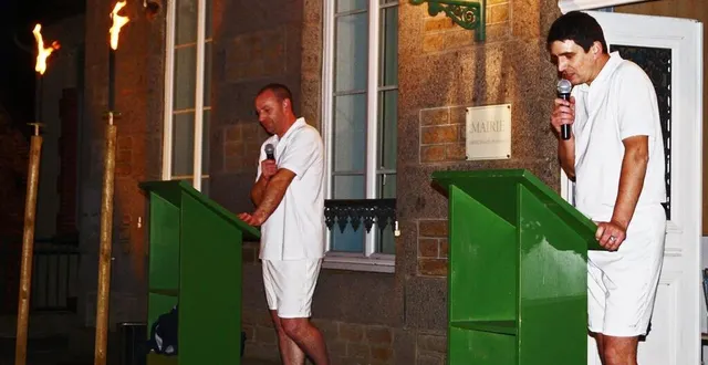 photo  c’est tout de blanc vêtus que les deux édiles ont présenté leurs vœux à la population de montsecret-clairefougère (orne), samedi 27 janvier 2024.  &copy;  ouest-france 