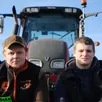 photo gabin (à gauche), et mahé (à droite), deux apprentis agriculteurs, étaient présents au blocage de connerré (sarthe), ce mercredi 31 janvier 2024.