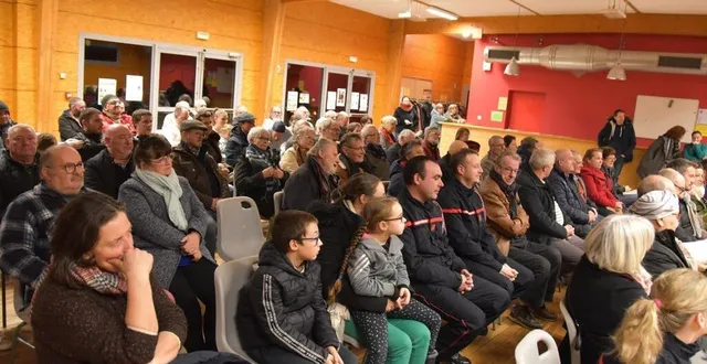 photo  les tressonnais ont répondu largement présents à la cérémonie de vœux.  &copy;  le maine libre 