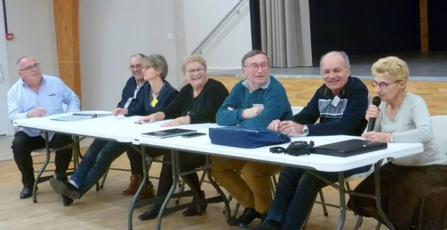 photo  les membres des bureaux des deux associations « sœurs » se sont réunis à la salle du temps libre de fillé-sur-sarthe.  &copy;  le maine libre 