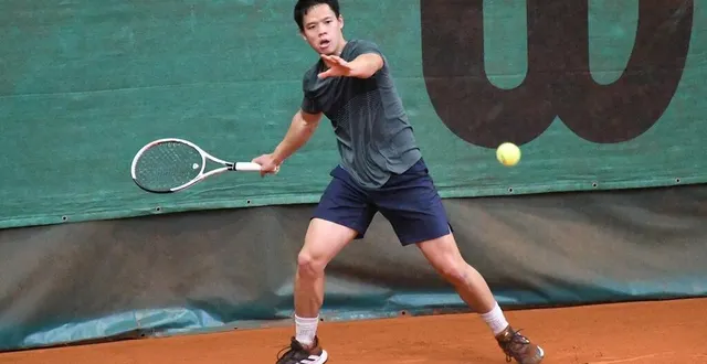 photo  nathan seateun alterne entre le circuit mondial et les tournois cngt comme celui de coulaines.  &copy;  le maine libre 