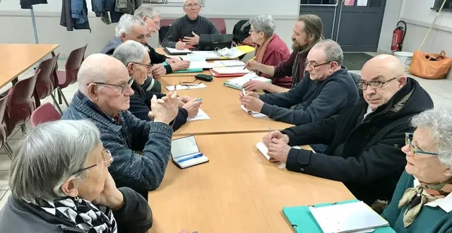 photo  le bureau va fêter les 90 ans de la section.  &copy;  le maine libre 