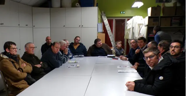 photo  une trentaine de pêcheurs ont assisté à l’assemblée générale.  &copy;  le maine libre 
