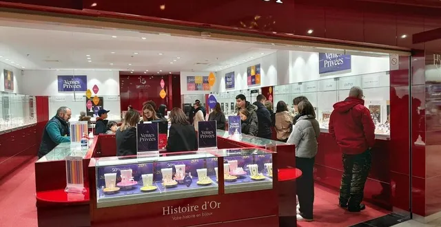 photo  cette boutique du centre jacobins au mans était très fréquentée lors du dernier samedi de ventes privées, juste avant les soldes d’hiver.  &copy;  archives ouest-france 