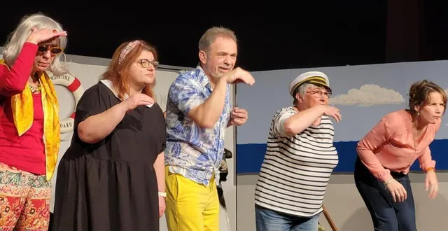 photo  un beau moment à passer avec cette comédie  &copy;  théâtre du haut-maine 