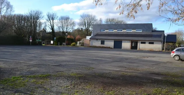 photo  des travaux pourraient commencer dès septembre prochain sur la place des deux-fonds.  &copy;  le maine libre 