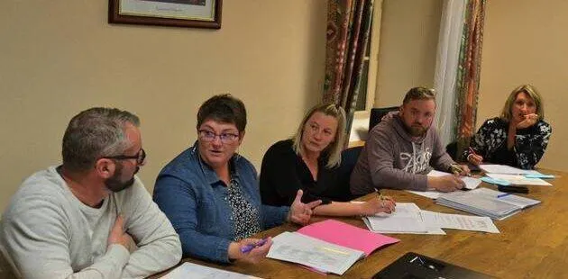 photo  de gauche à droite : david paysan, vice-président ; nadège crépon, trésorière ; fanny gisselere, présidente ; cyril monsallier, secrétaire et mélanie juignet, trésorière adjointe.  &copy;  ouest-france 