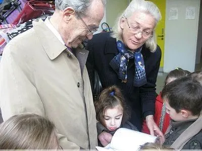 photo  elisabeth et de robert badinter à ballon en mars 2010.  &copy;  archives le maine libre 