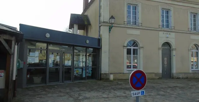 photo  pour accéder au secrétariat de la mairie, il va falloir consulter les nouveaux horaires à compter du 4 mars  &copy;  co 