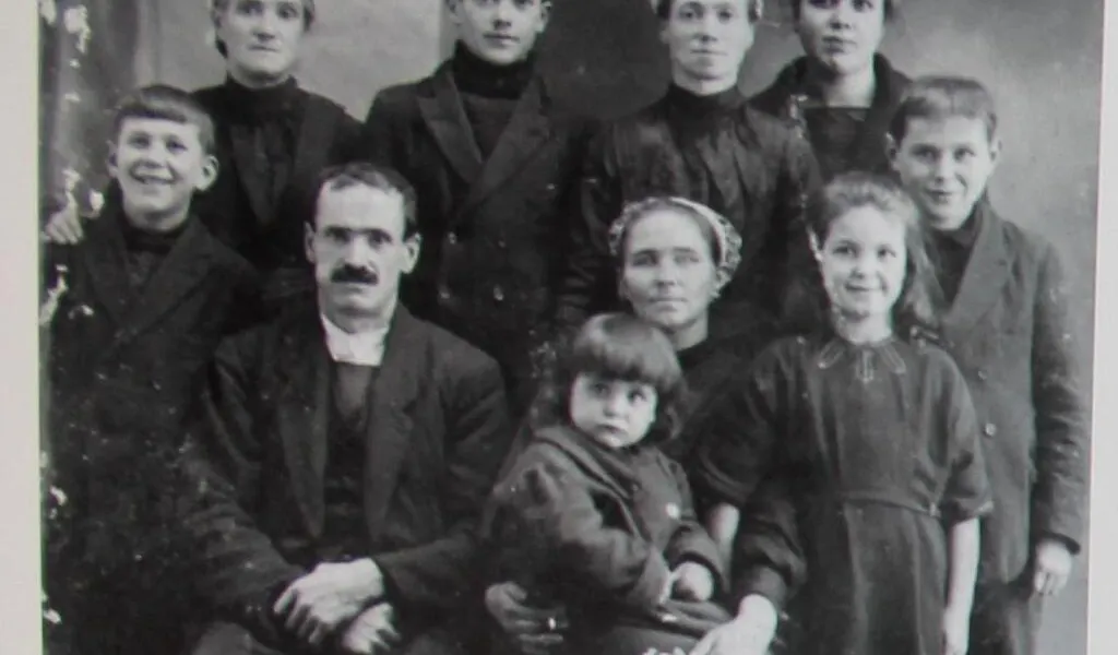 RÉCIT. MarieJosèphe Bertrand, chanteuse traditionnelle bretonne du