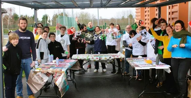 photo  samedi après-midi, lapin blanc, artiste graffeur à la ruche, a mis à l’honneur la créativité de tous les membres de la famille.  &copy;  ouest-france 