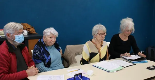 photo  bernadette vermeren, présidente (2e à droite), est accompagnée par les membres du bureau.  &copy;  ouest-france 