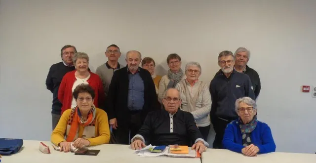 photo  tous les membres du bureau de générations mouvement.  &copy;  ouest-france 