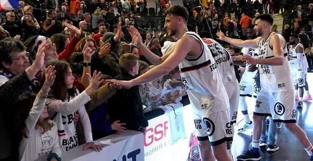 photo  antoine rojewski et les caennais scruteront les autres résultats vendredi soir.  &copy;  gérard piwtorak 