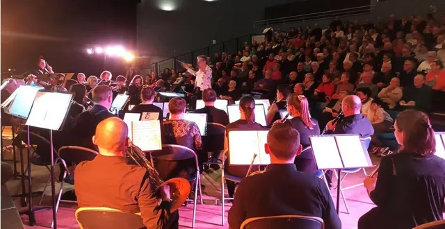 photo  soixante musiciens ont joué, sous la direction d’isabelle cauchas, devant près de 250 spectateurs mélomanes.  &copy;  ouest-france 