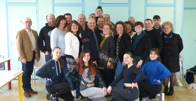 photo  les participants ont pris la pose à l’issue de l’assemblée générale.  &copy;  le maine libre 