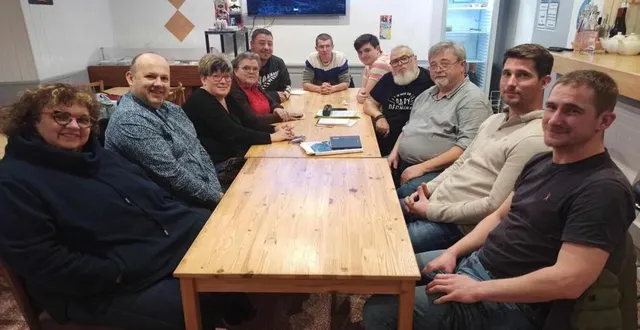 photo  les membres d’acaib préparent activement leur prochaine manifestation  &copy;  le maine libre 