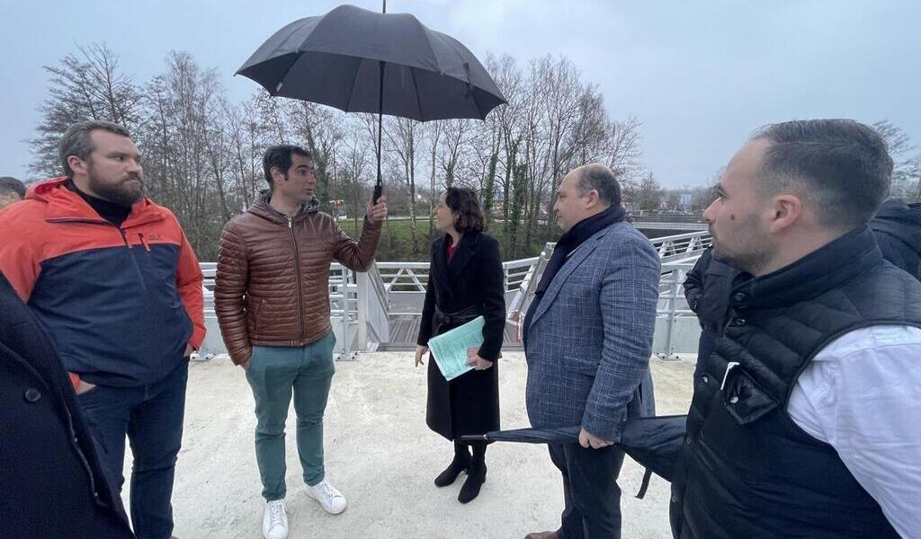 Amélie Oudéa Castéra à Rennes ce jeudi dans les coulisses dune