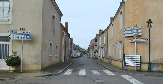 photo  la rue charnacé.  &copy;  le maine libre 